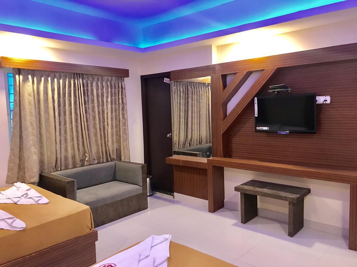 Hotel Grand Suites Bangalore Buitenkant foto
