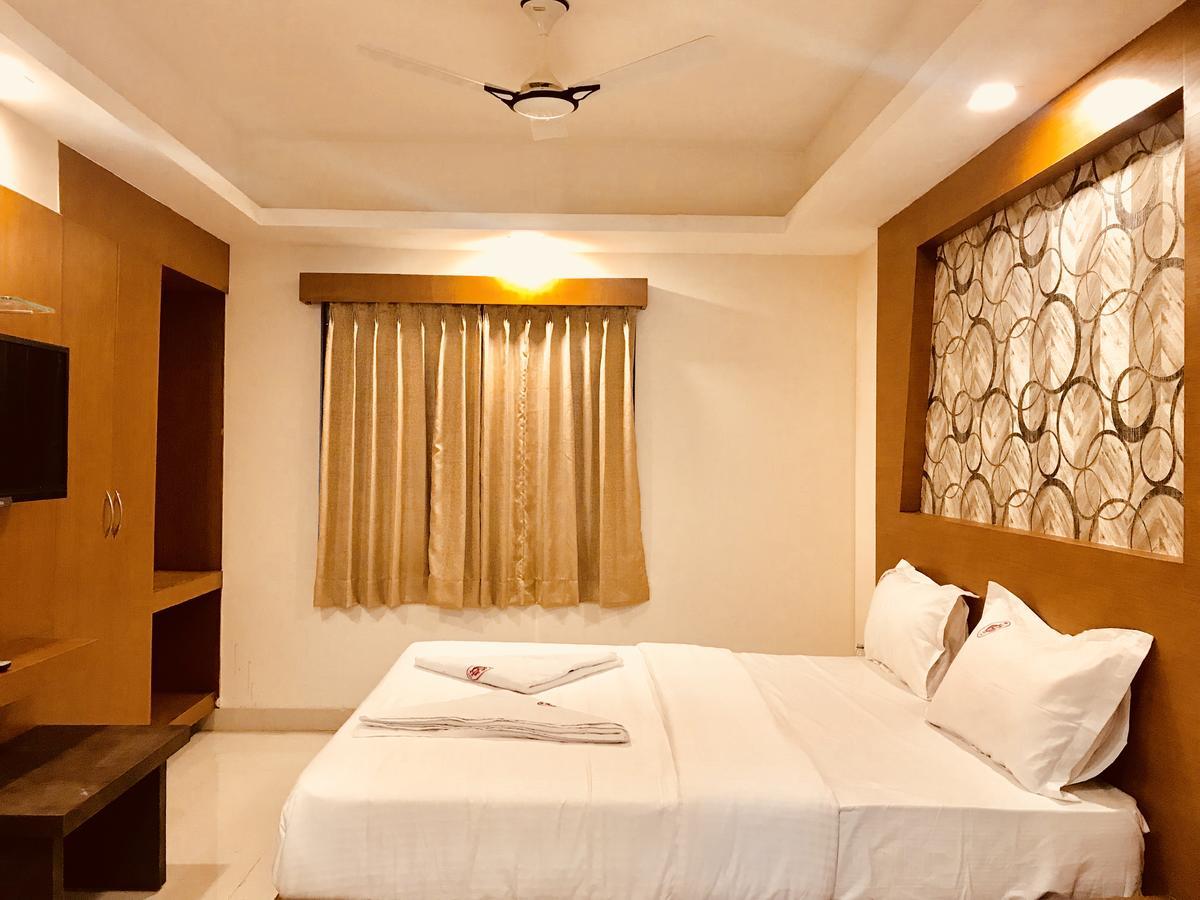 Hotel Grand Suites Bangalore Buitenkant foto