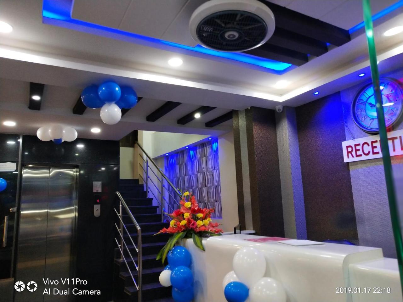 Hotel Grand Suites Bangalore Buitenkant foto