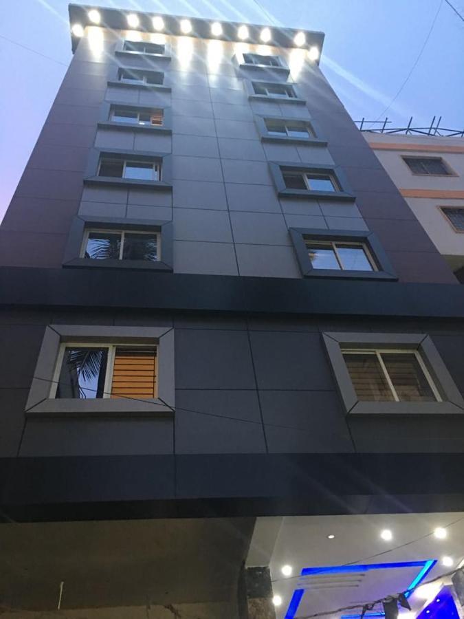 Hotel Grand Suites Bangalore Buitenkant foto